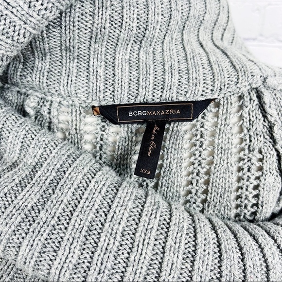 BCBGMAXAZRIA Gray Cowl Neck Short Sleeve Wool Sweater - XXS - Picture 3 of 8